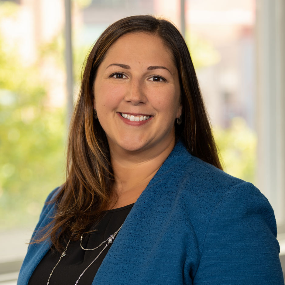 Jennifer Therrien Headshot