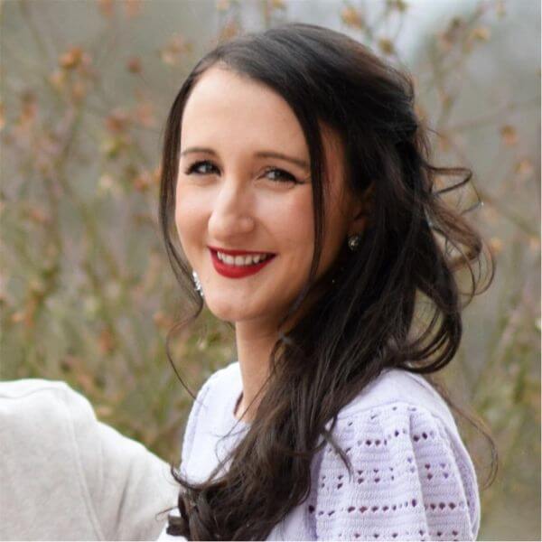 Leeann Kirchner headshot